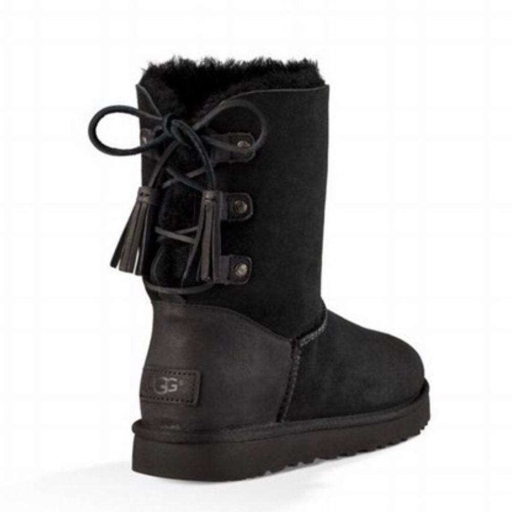 NWOT Black Kristabelle Bootie Uggs size 8